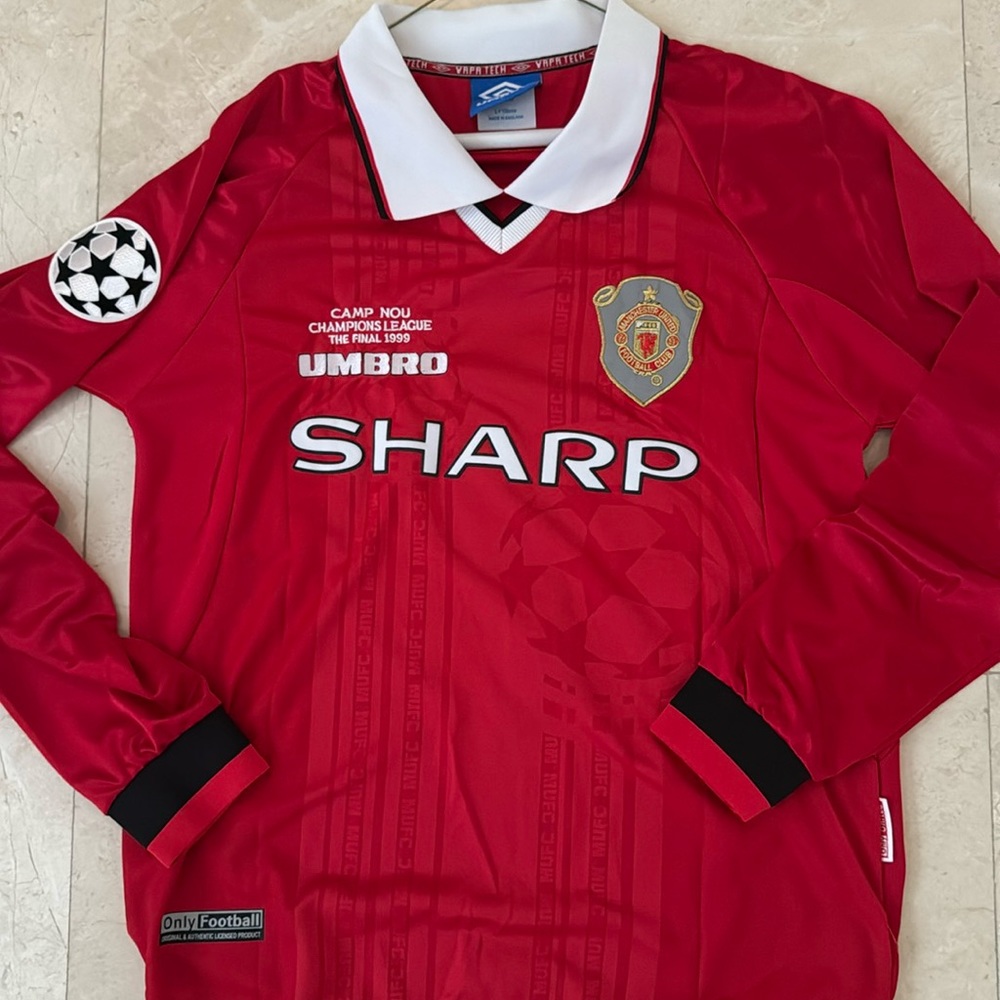 Manchester United Retro 1999 Beckham 7 Soccer Jersey